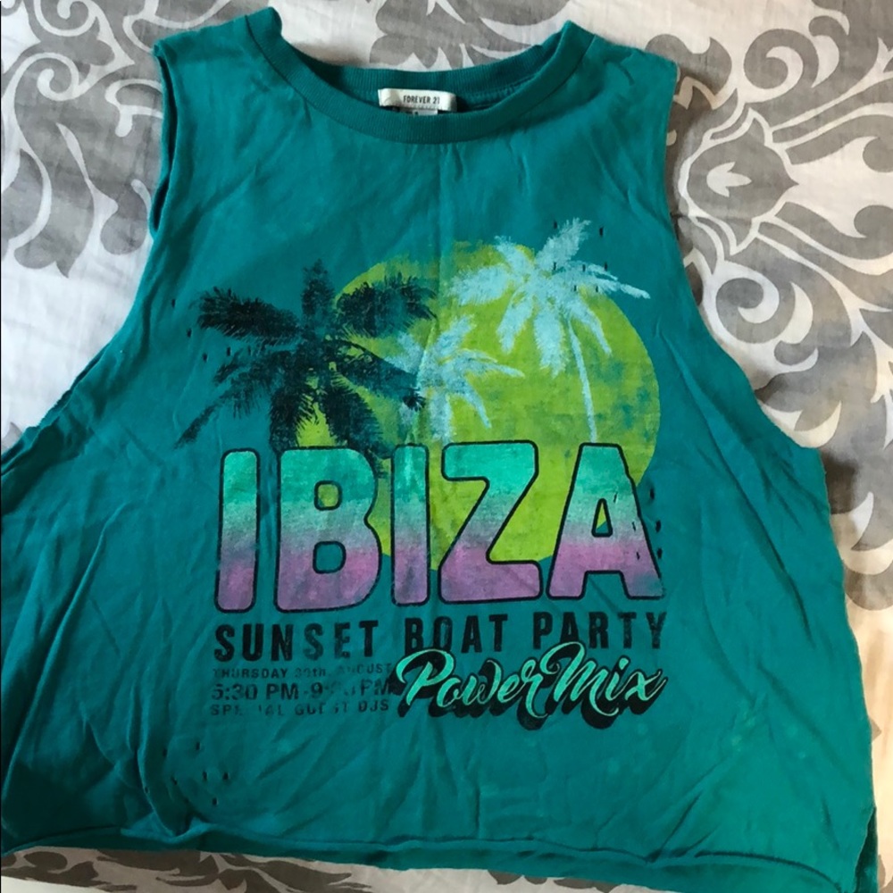 graphic muscle t shirt